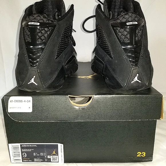 Jordan B'Loyal - Triple Black - Picture 1 of 7